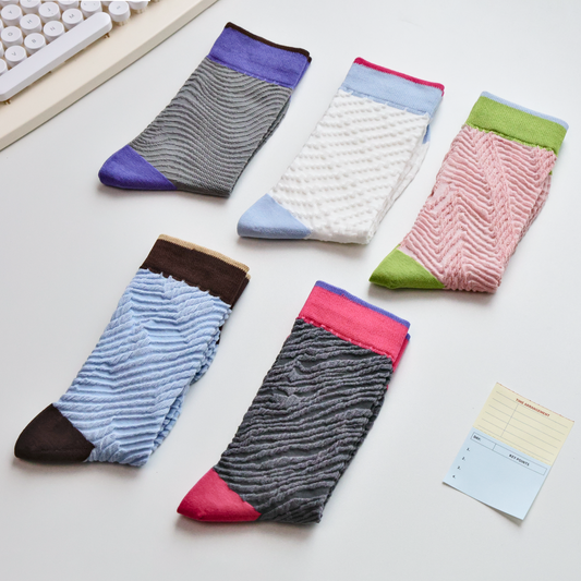 2-Pack Women’s Retro Colorblock Cotton Crew Socks – Soft & Stylish