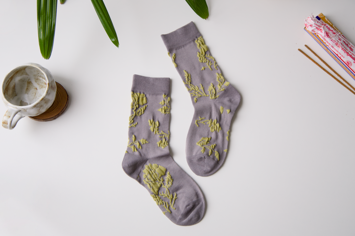 2-Pack Retro Floral Cotton Crew Socks – Breathable Vintage Style