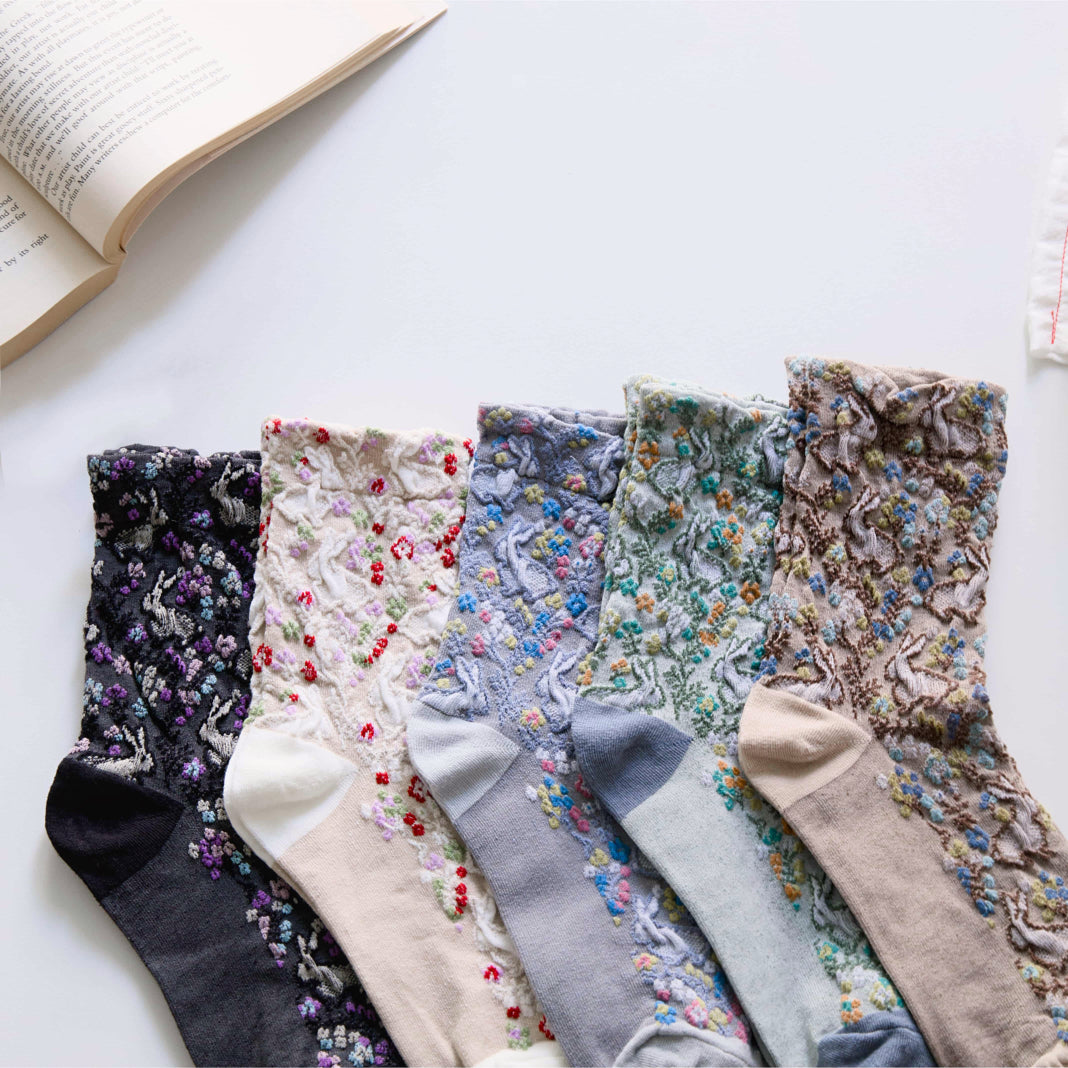 2-Pack Women’s Retro Cotton Crew Socks – Floral Rabbit Easter Style