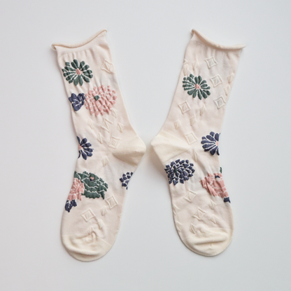 2-Pack Women’s Retro Floral Cotton Crew Socks – Rolled Cuff Design