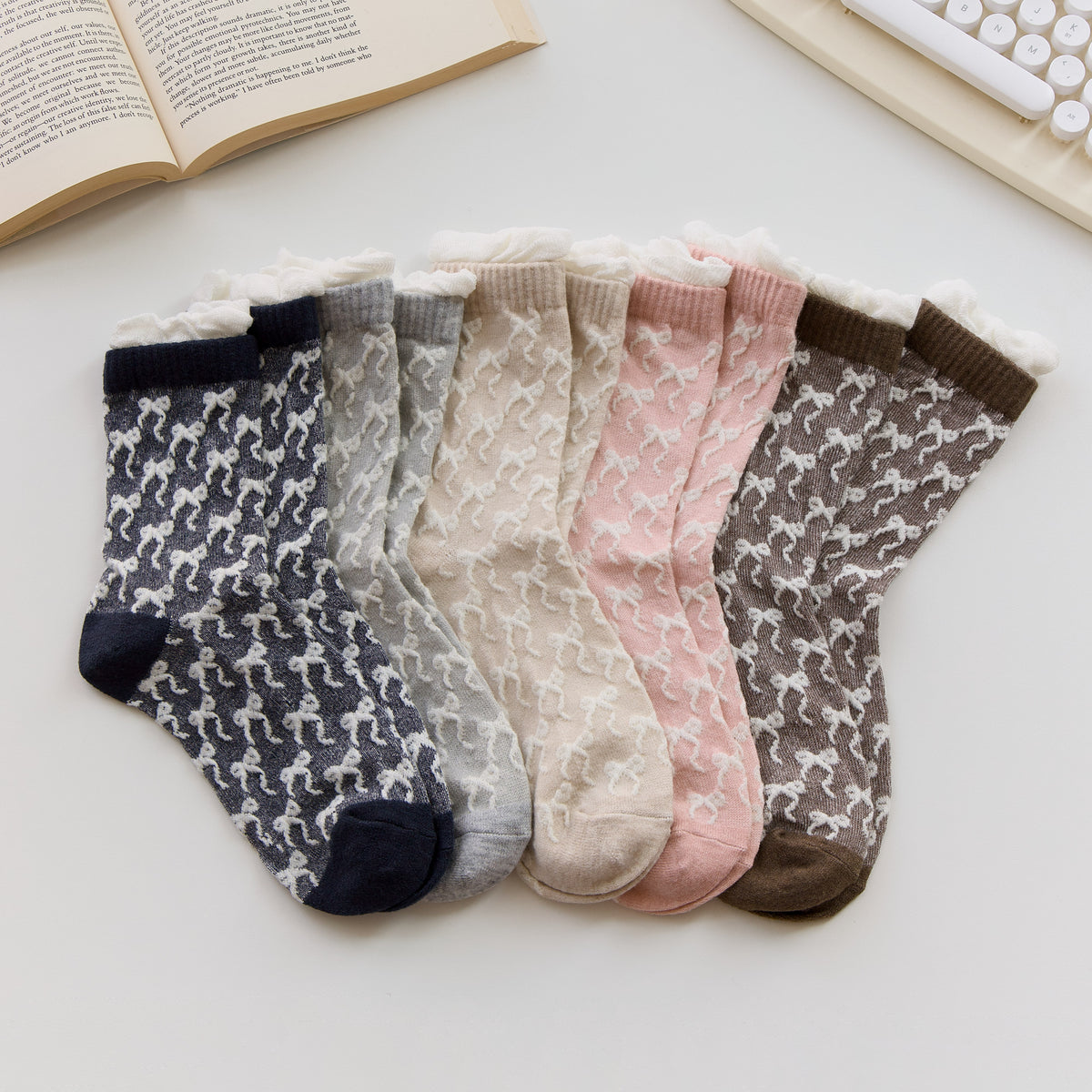 2-Pack Women’s Bow Cotton Crew Socks – Textured Ruffle Knit