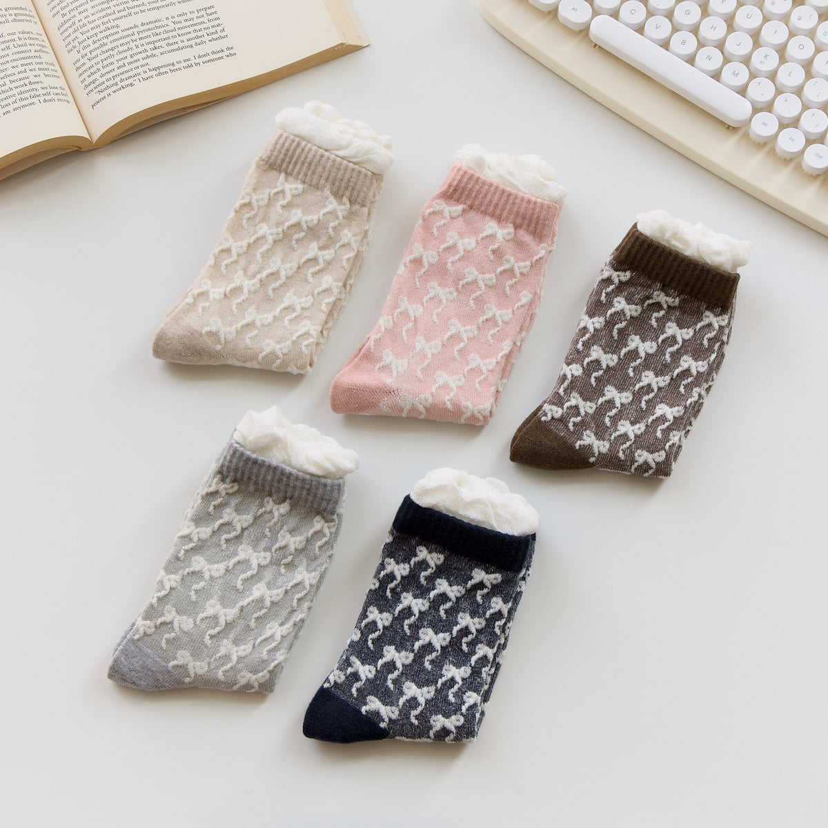 2-Pack Women’s Bow Cotton Crew Socks – Textured Ruffle Knit