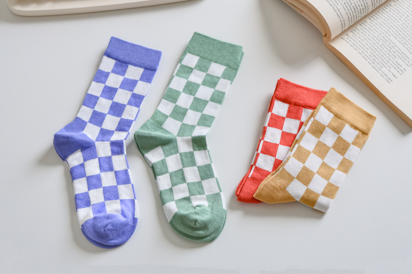 2-Pack Women's Checkered Cotton Socks - Trendy & Soft Crew Socks