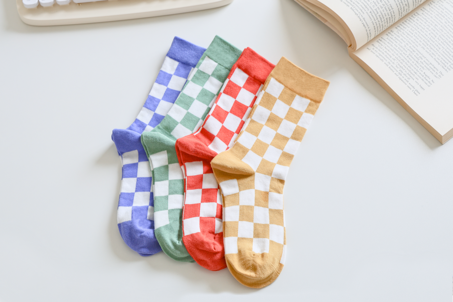 2-Pack Women's Checkered Cotton Socks - Trendy & Soft Crew Socks