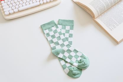 2-Pack Women's Checkered Cotton Socks - Trendy & Soft Crew Socks