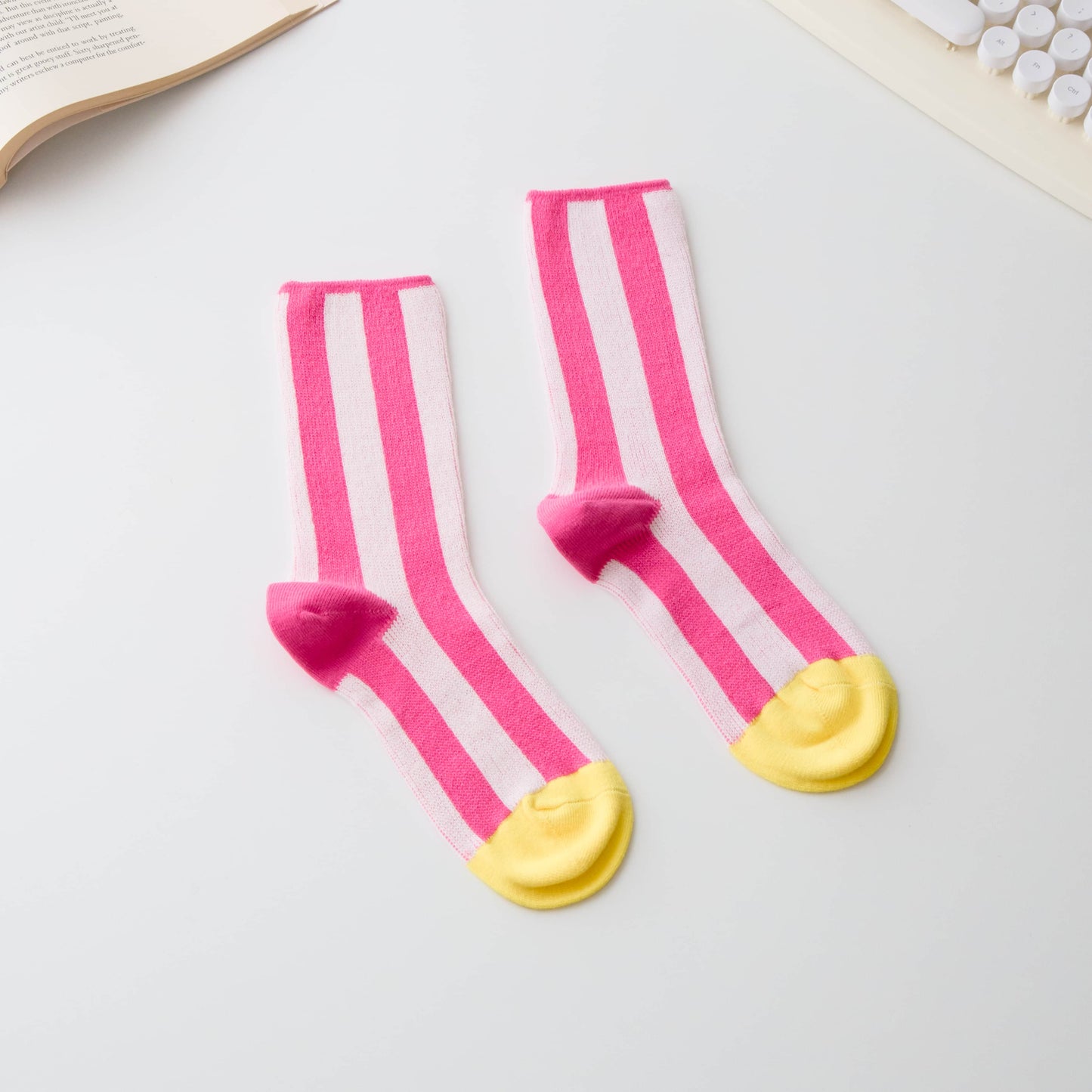 2-Pack Women’s Cotton Striped Crew Socks – Contrast Toe