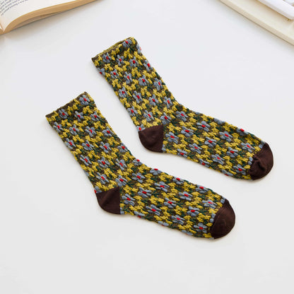 2-Pack Women’s Floral Cotton Crew Socks – Soft Textured Knit