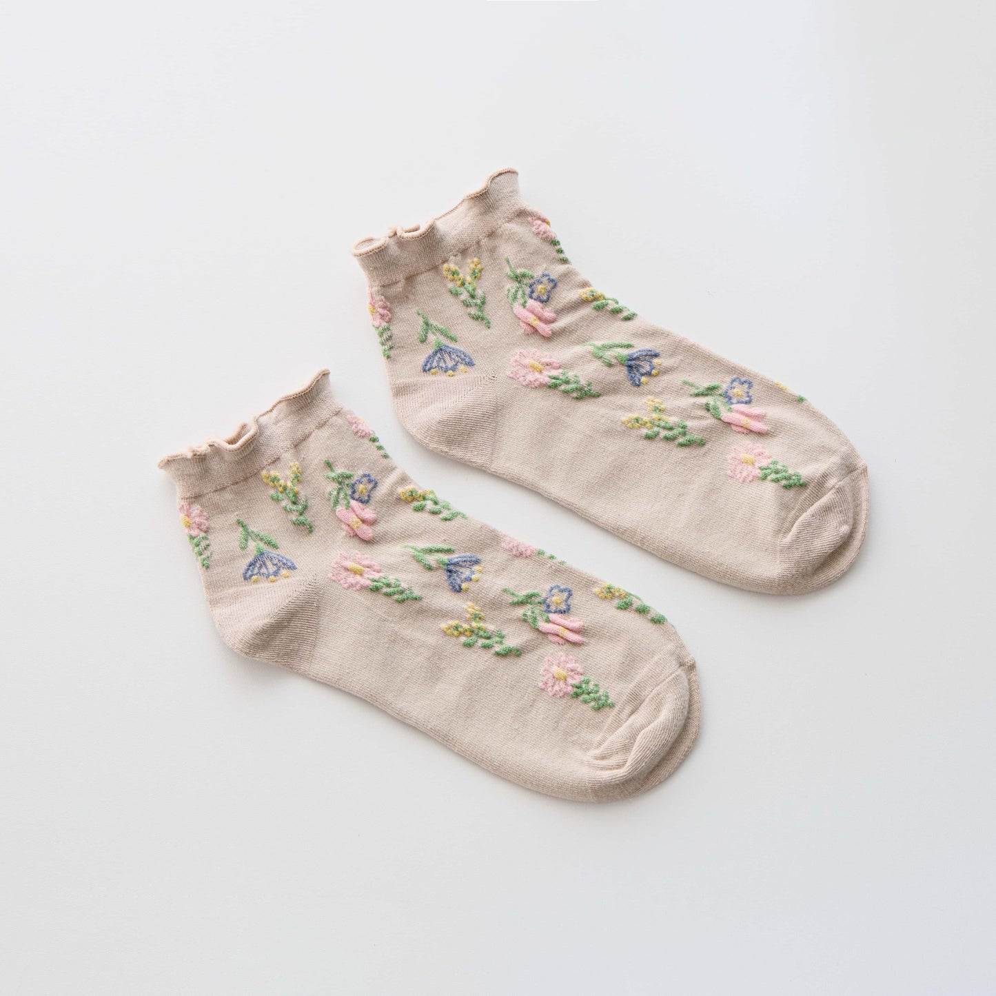 2-Pack Women’s Floral Embroidered Ankle Socks – Soft Cotton