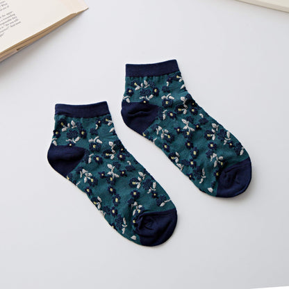 2-Pack Women’s Floral Embroidered Ankle Socks – Soft Lightweight