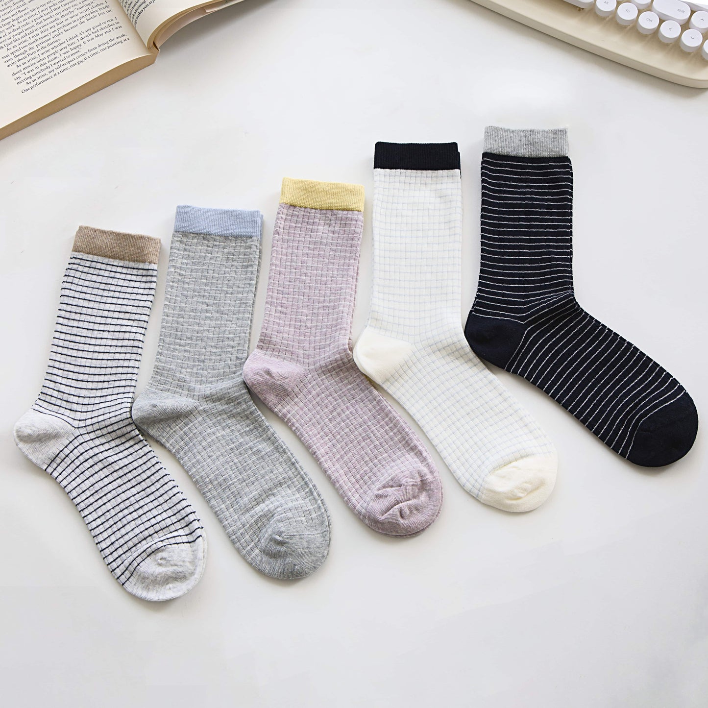 2-Pack Women’s Lightweight Cotton Crew Socks – Soft Grid Stripe