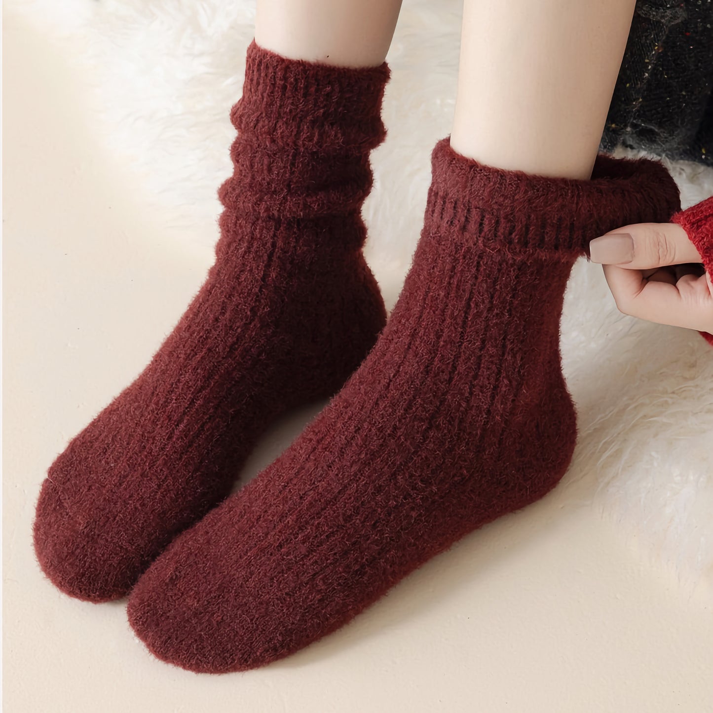 2-Pack Wool Thermal Socks - Women's Thick Winter Essentials