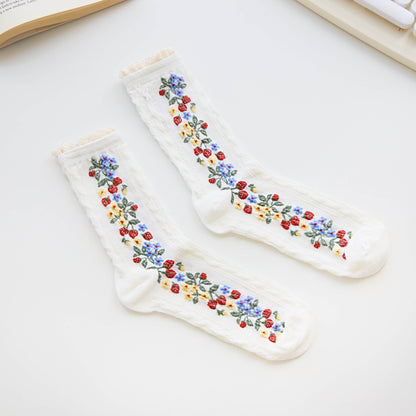 2-Pack Women’s Retro Floral Lace Trim Socks – Cotton Blend