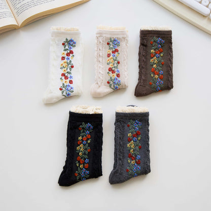 2-Pack Women’s Retro Floral Lace Trim Socks – Cotton Blend