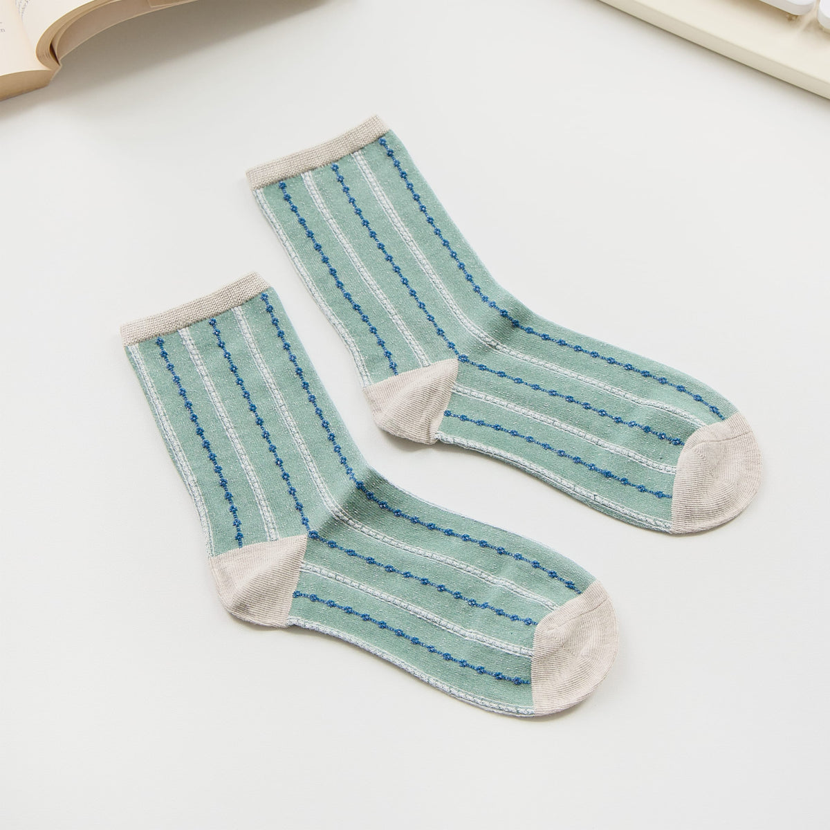 2-Pack Women’s Retro Striped Cotton Crew Socks – Textured Knit