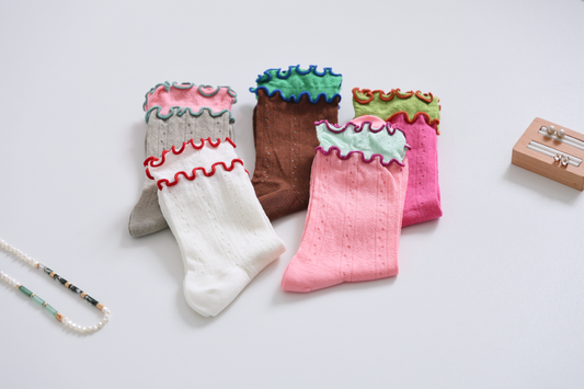 2-Pack Women's Ruffle Trim Cotton Socks - Lightweight & Colorblock