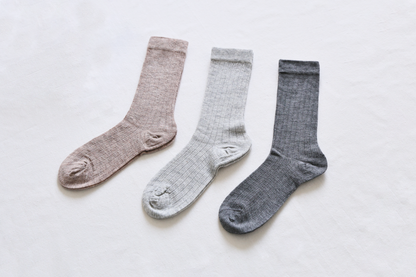 2-Pack Women's Thin Wool Crew Socks – Solid Color & Breathable