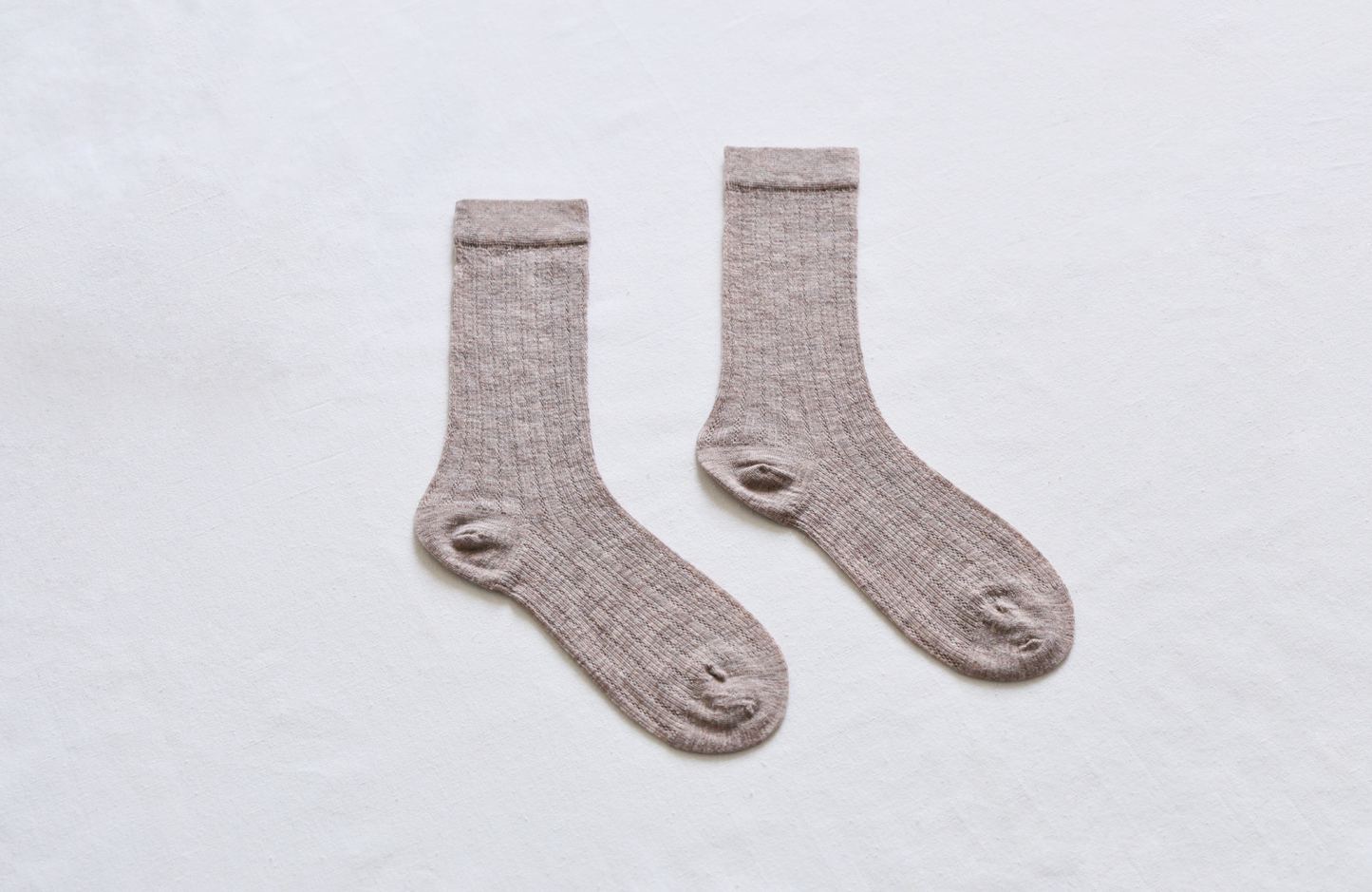 2-Pack Women's Thin Wool Crew Socks – Solid Color & Breathable