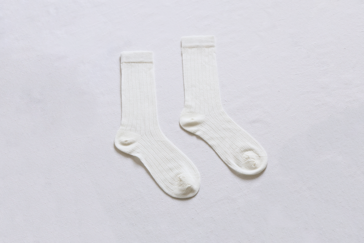 2-Pack Women's Thin Wool Crew Socks – Solid Color & Breathable