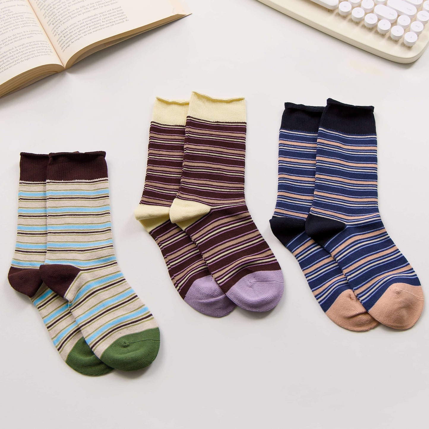 2-Pack Women’s Vintage Striped Cotton Crew Socks – Autumn Style