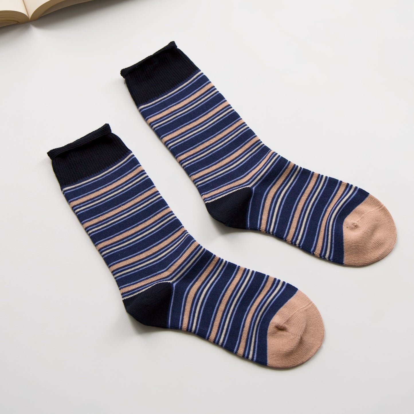 2-Pack Women’s Vintage Striped Cotton Crew Socks – Autumn Style