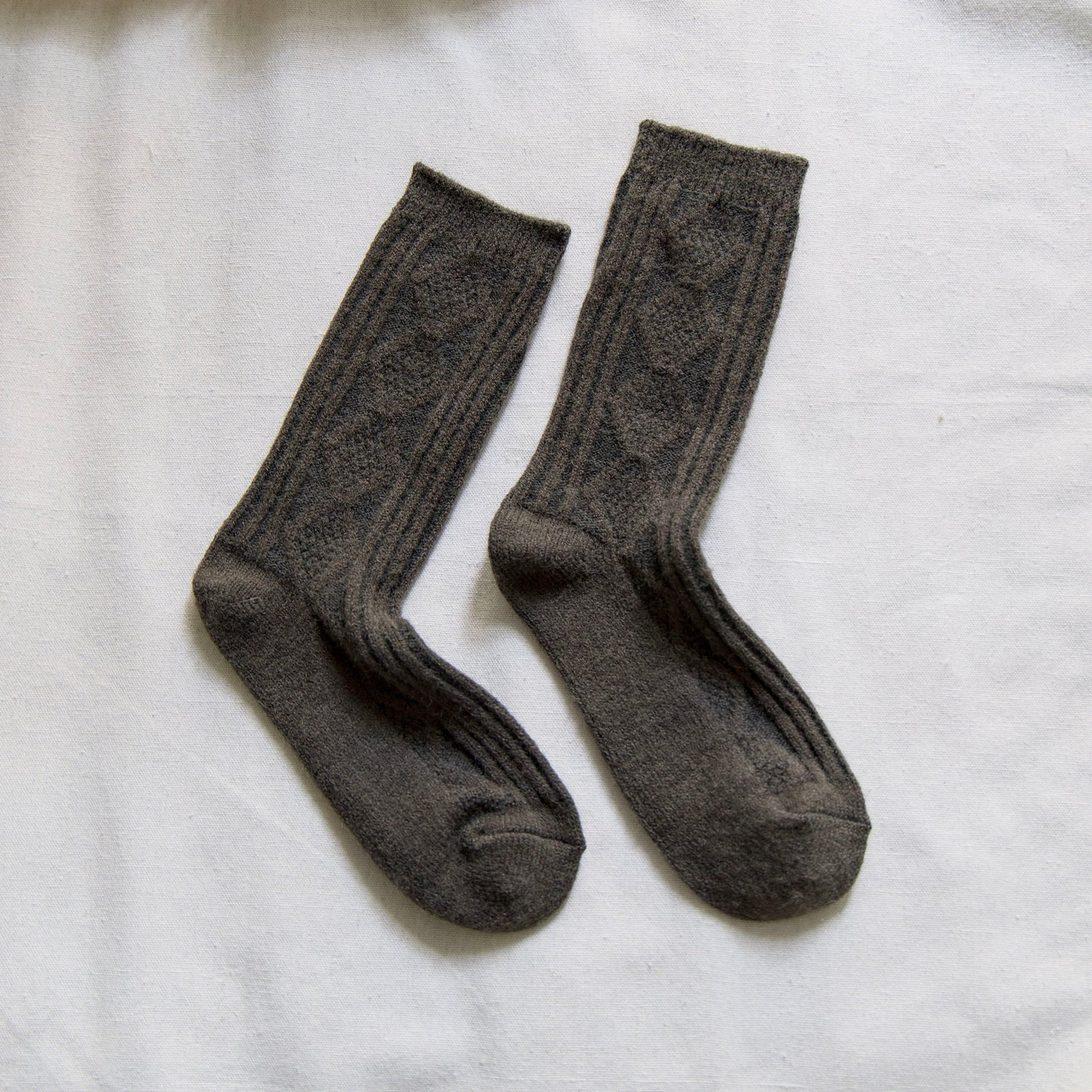 2-Pack Women’s Wool & Cashmere Socks – Diamond Knit Winter Edition