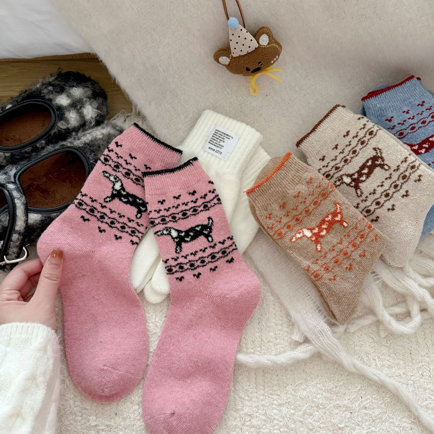 2-Pack Women's Wool Socks - Warm Dachshund Pattern Winter Socks