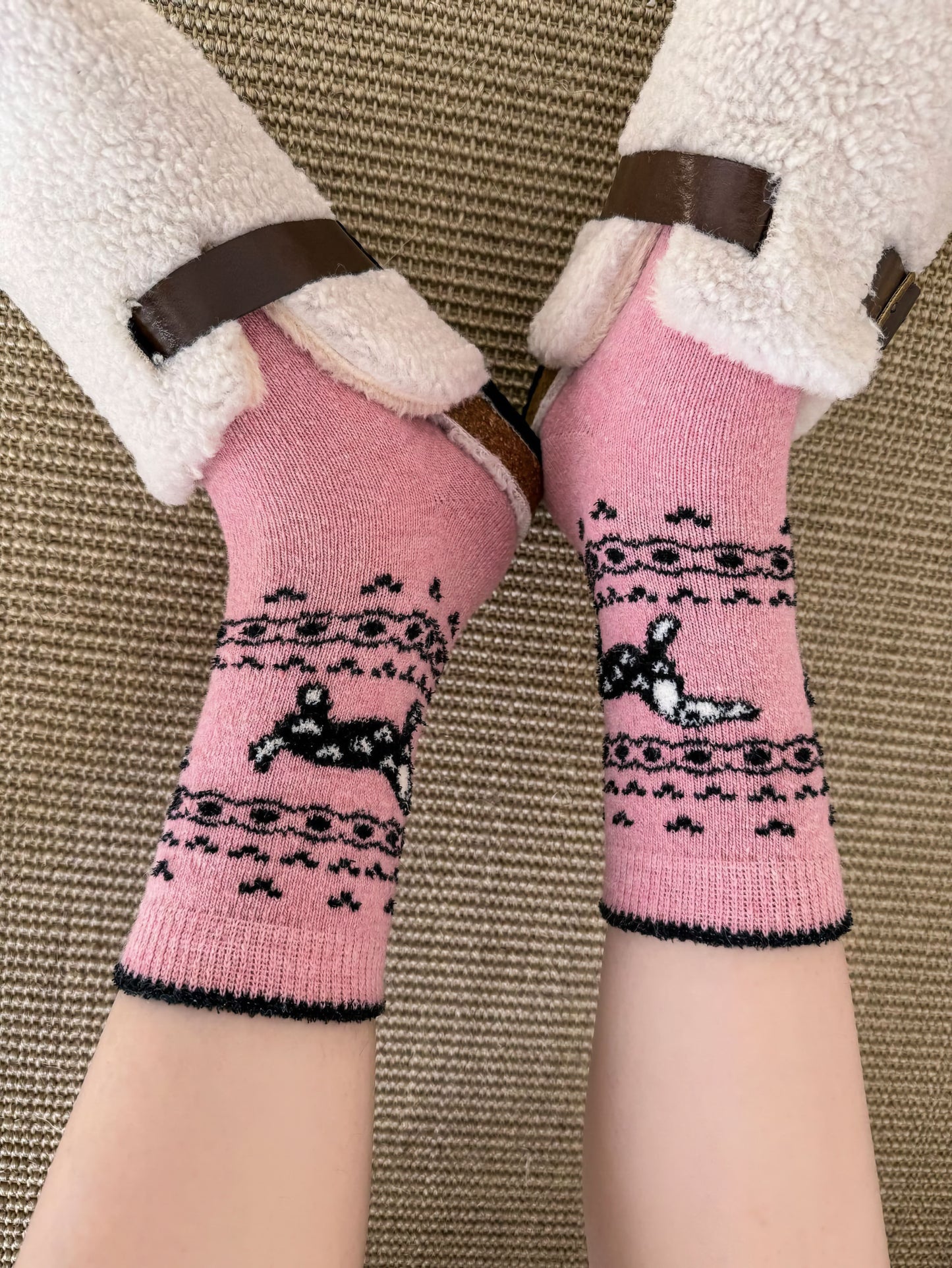 2-Pack Women's Wool Socks - Warm Dachshund Pattern Winter Socks